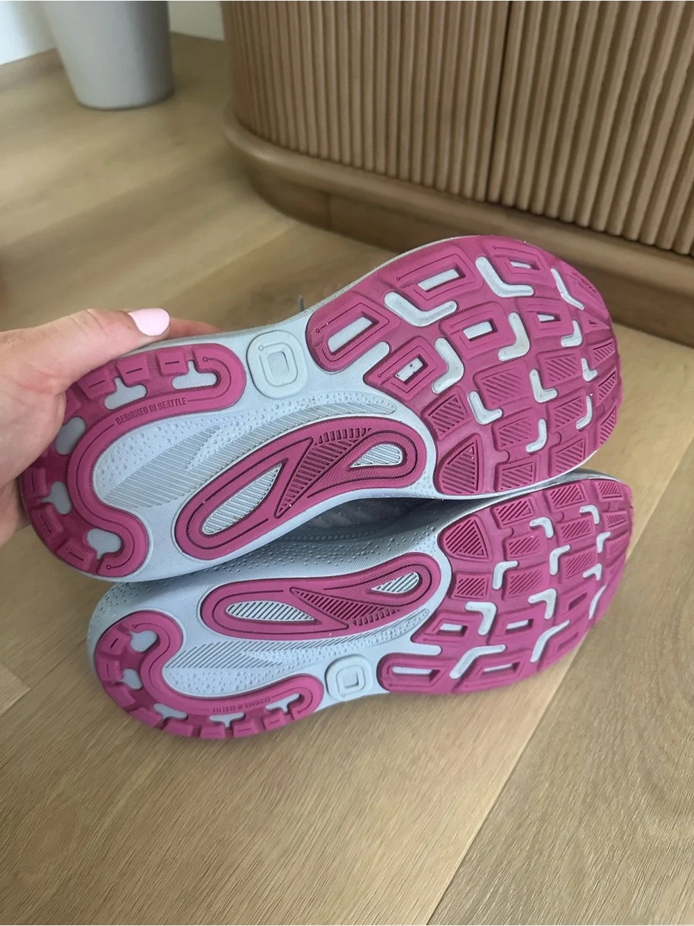 Brooks Women's Light Gray and Pink Athletic Running Shoes